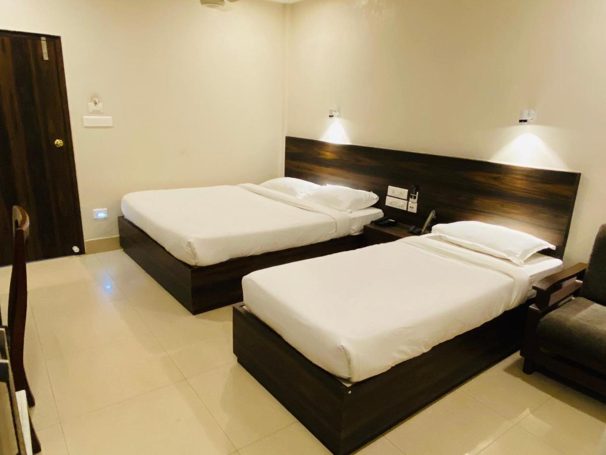 Saluja Residency Hotell Siliguri Eksteriør bilde
