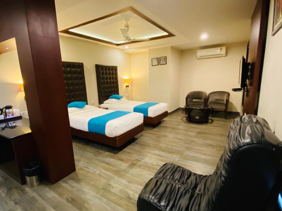 Saluja Residency Hotell Siliguri Eksteriør bilde
