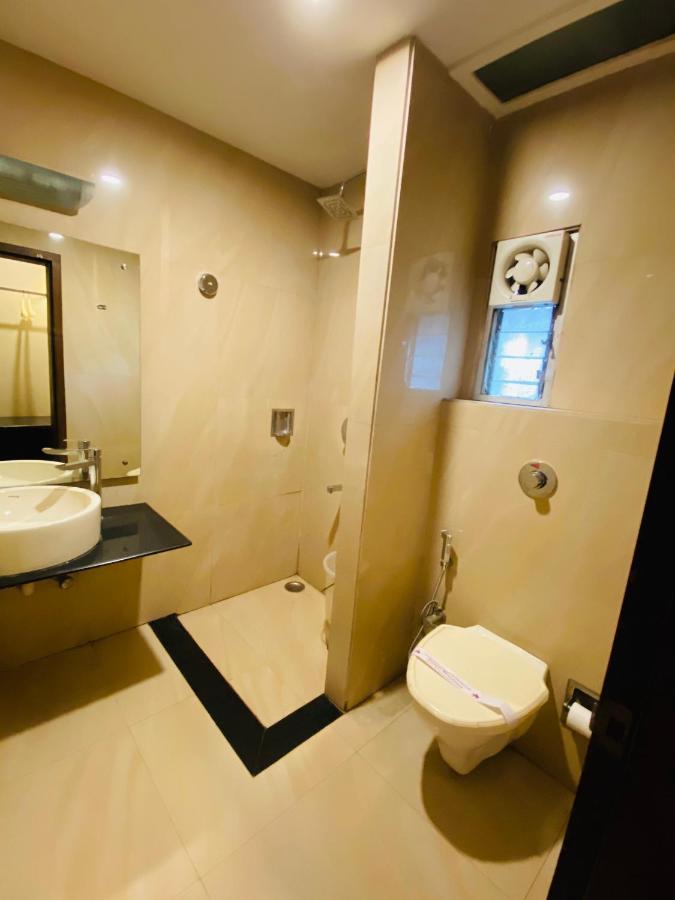 Saluja Residency Hotell Siliguri Eksteriør bilde