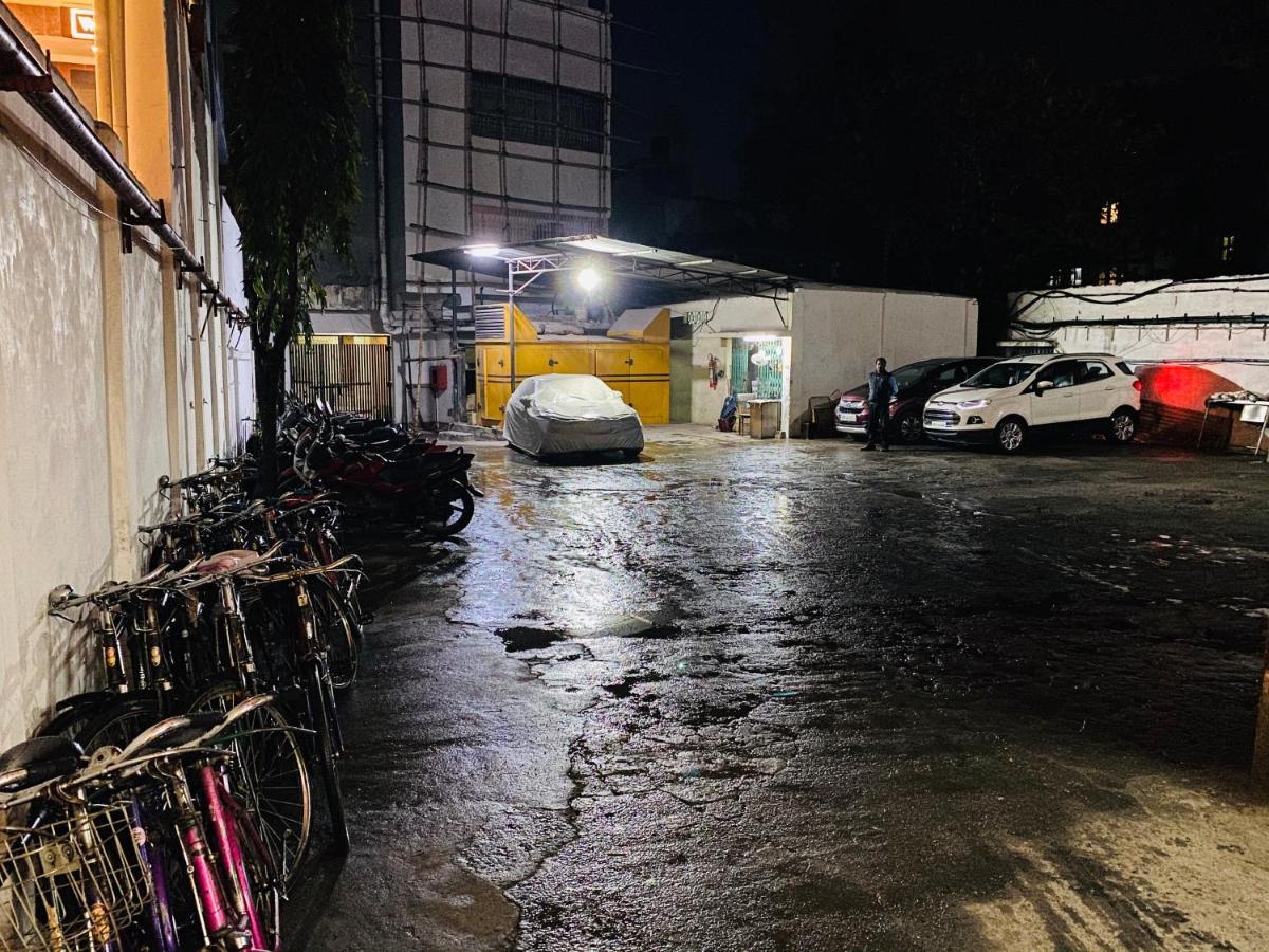 Saluja Residency Hotell Siliguri Eksteriør bilde