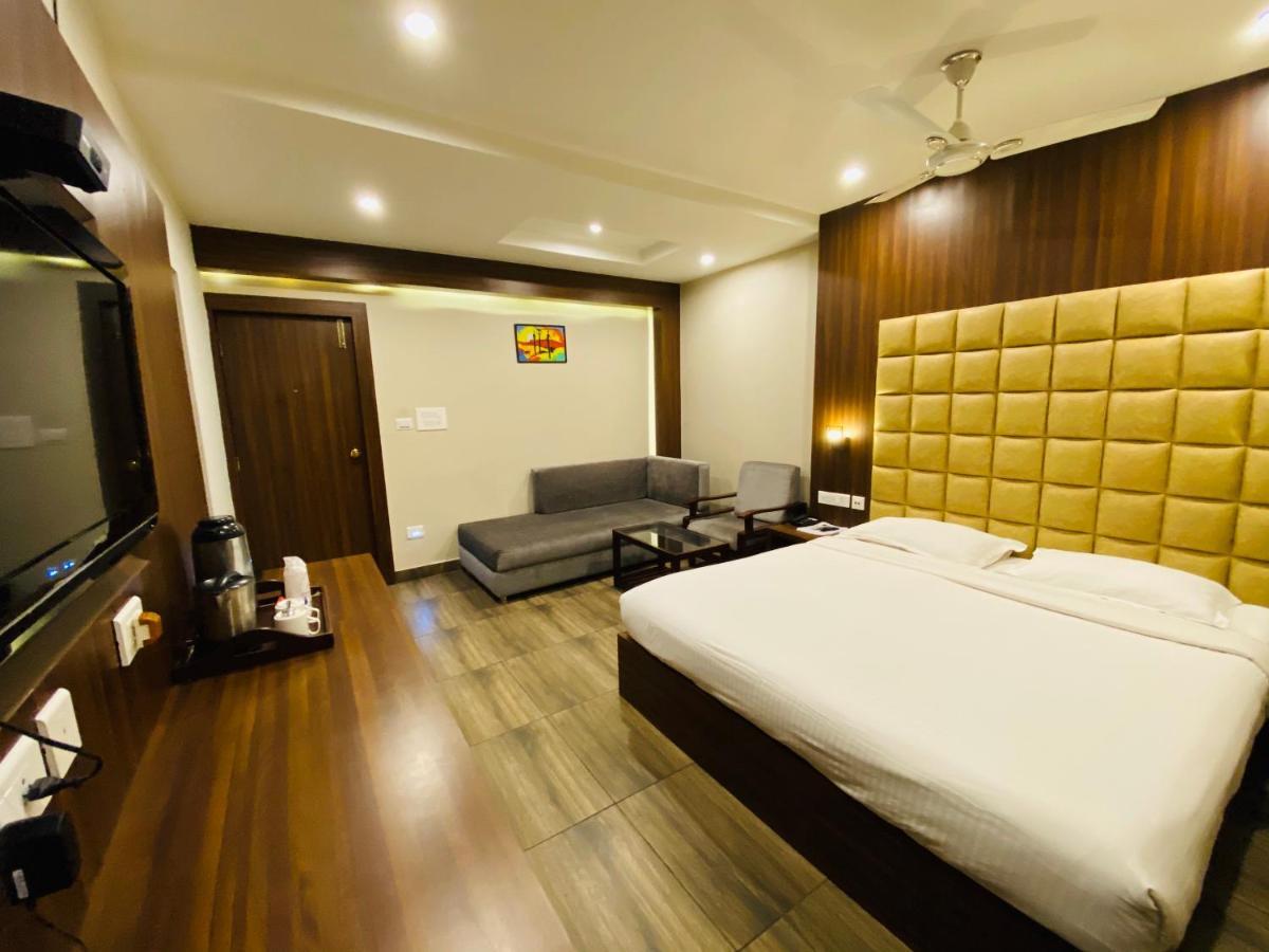 Saluja Residency Hotell Siliguri Eksteriør bilde