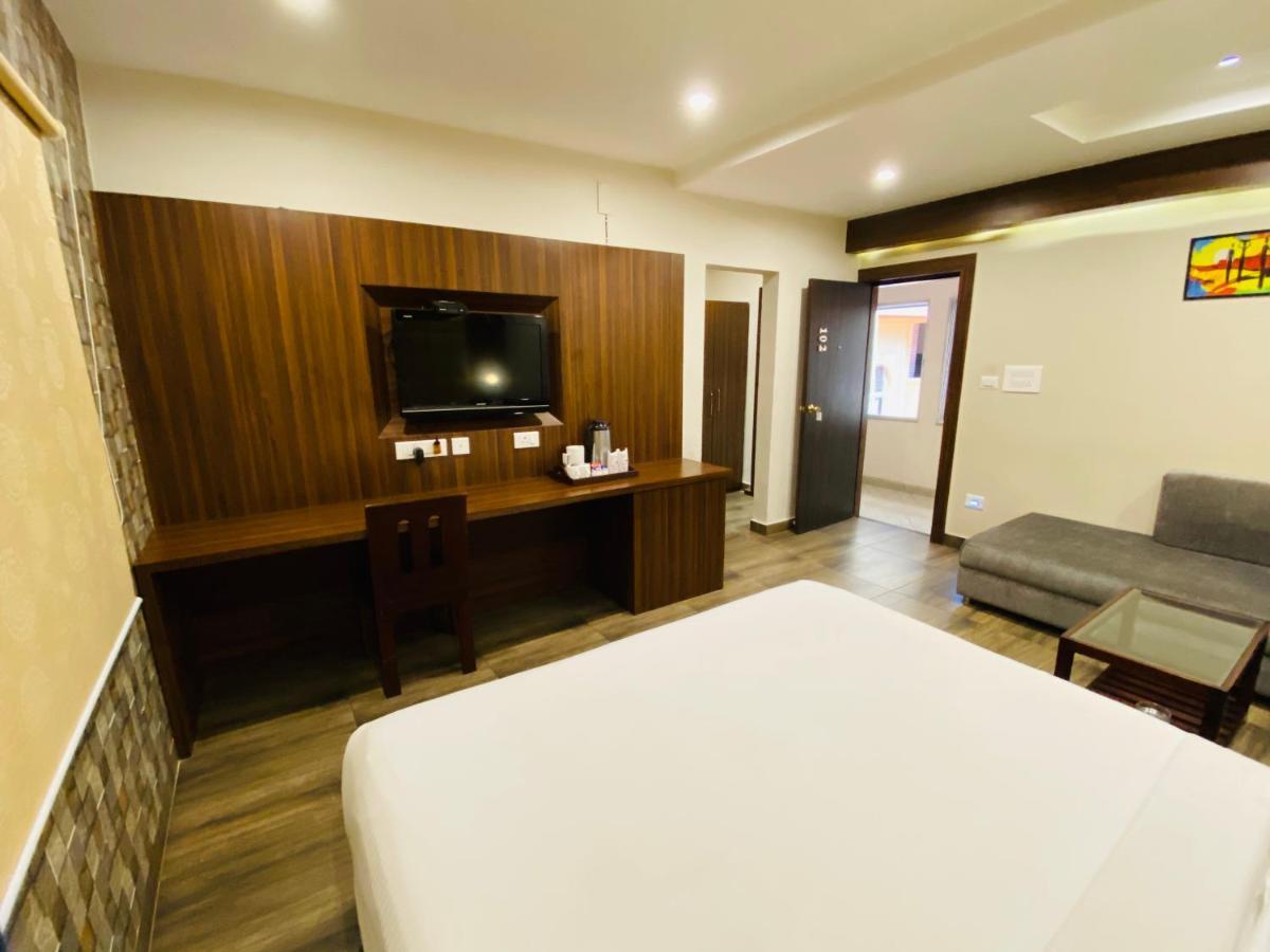 Saluja Residency Hotell Siliguri Eksteriør bilde